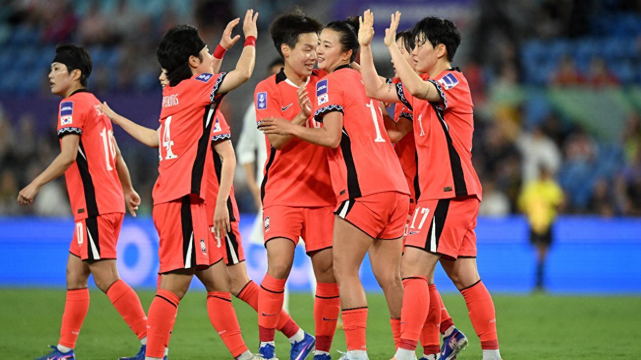 MK体育登录入口-3-0！3-0！女足亚洲杯首个8强无限诞生，中国队冲四强传来好消息