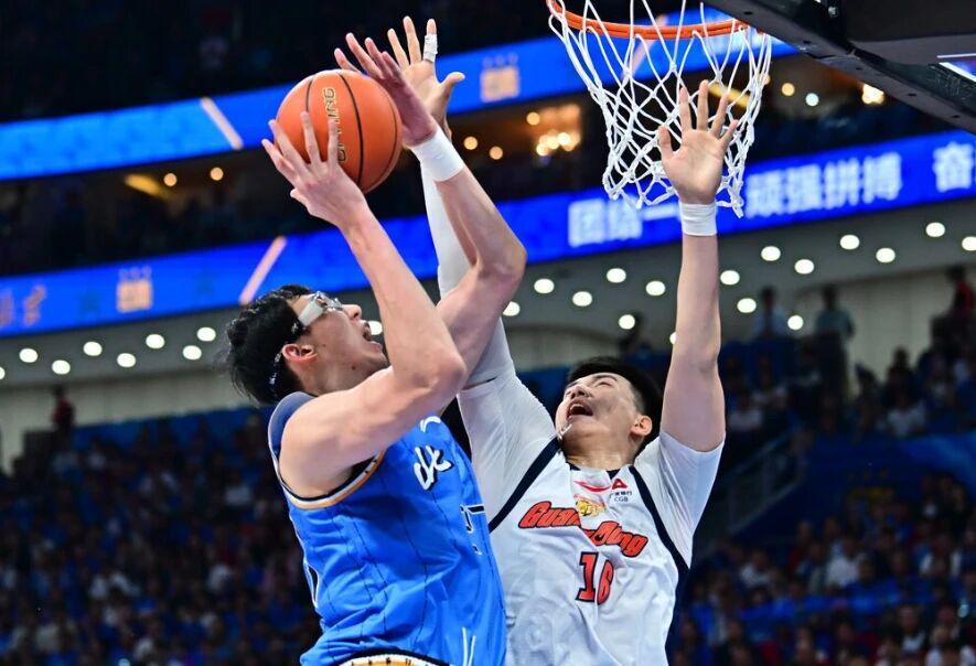 MK体育-北京男篮88-73战胜广东晋级四强，半决赛对阵上海 杜锋直言没遗憾